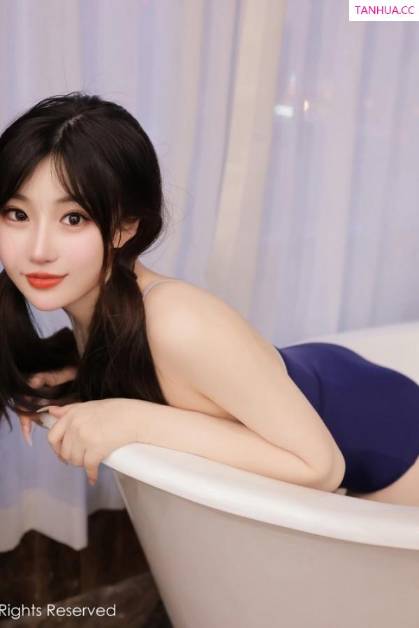   [XiuRen]高清写真图 2023.05.23 No.6781 岁小岁 新人美腿第9张图片